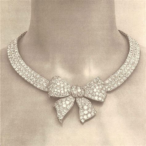 Chanel's 1932 jewels head to the Saatchi Gallery London